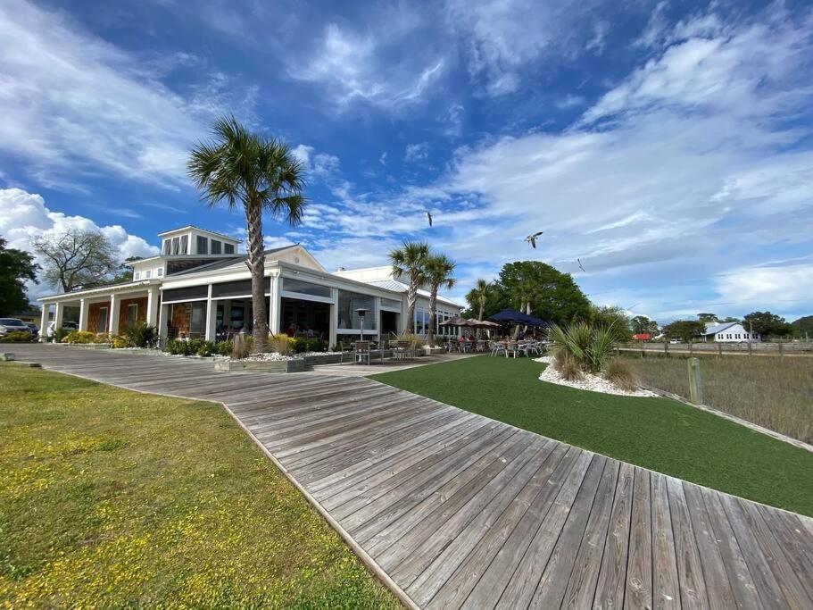 Booking Fast! Golf, Beach, And Relaxation! A Great Place For All! Калабаш Экстерьер фото